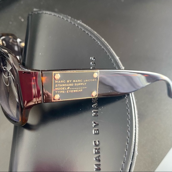 Marc Jacob sunglasses with original box - Picture 5 of 7